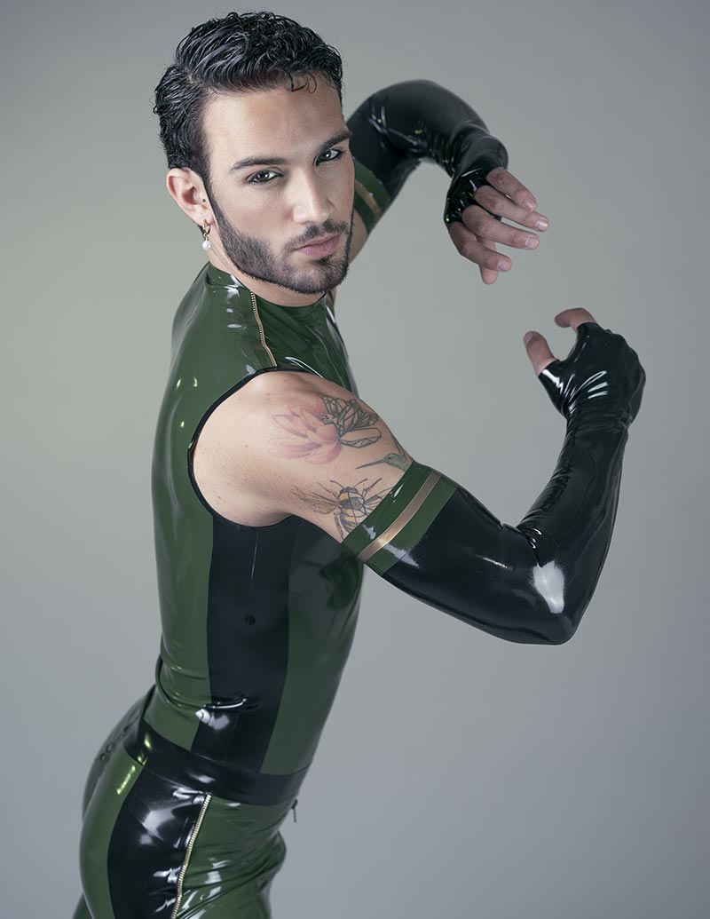 BLAZE_ Top Smanicato