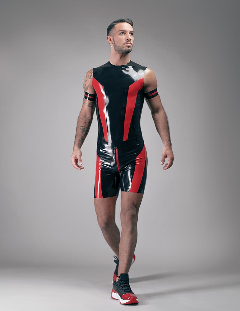 UNEINS_ Sleeveless Top