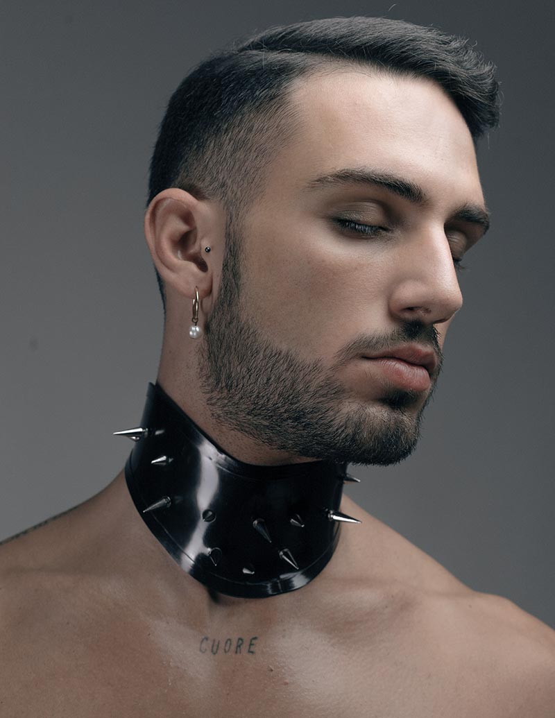 VIK_ Collar with Spikes